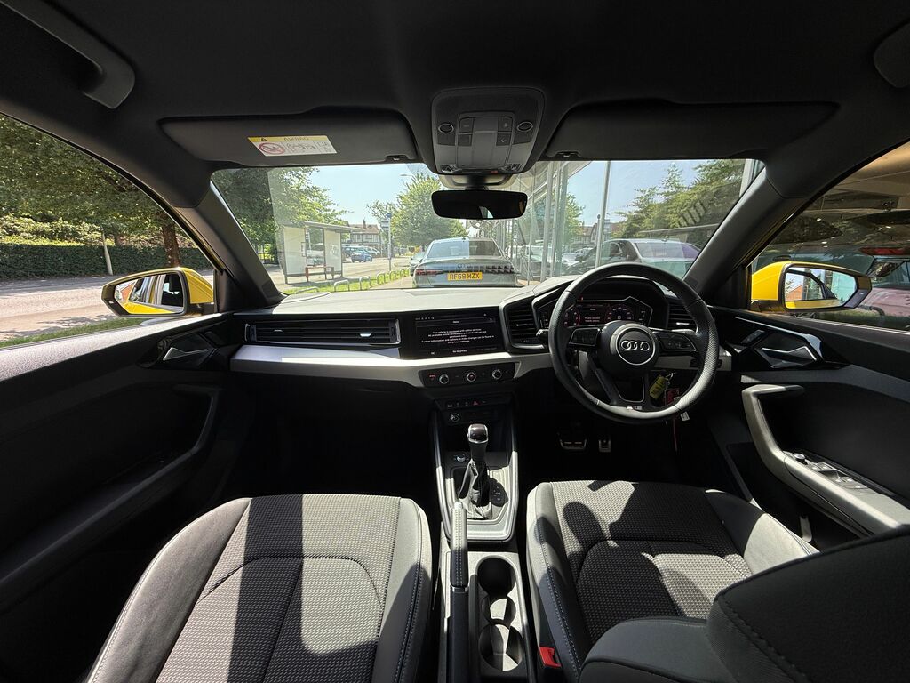 Audi A1 S Line Black #3