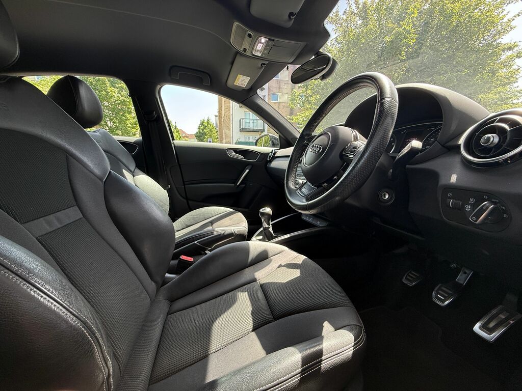 Audi A1 S Line Black #5