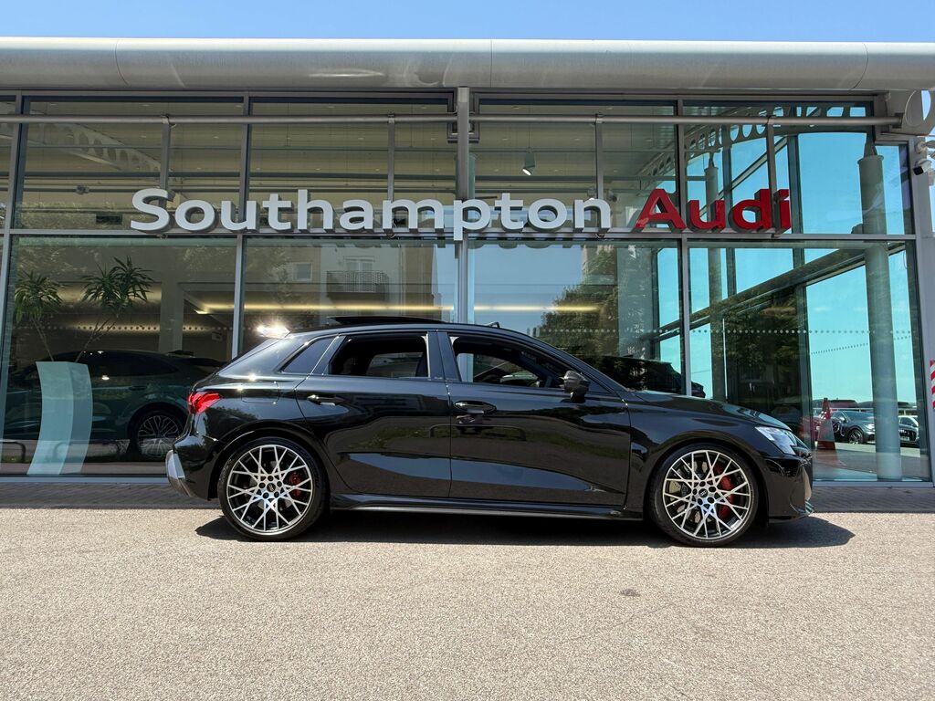 Audi RS3 Carbon Vorsprung Black #2