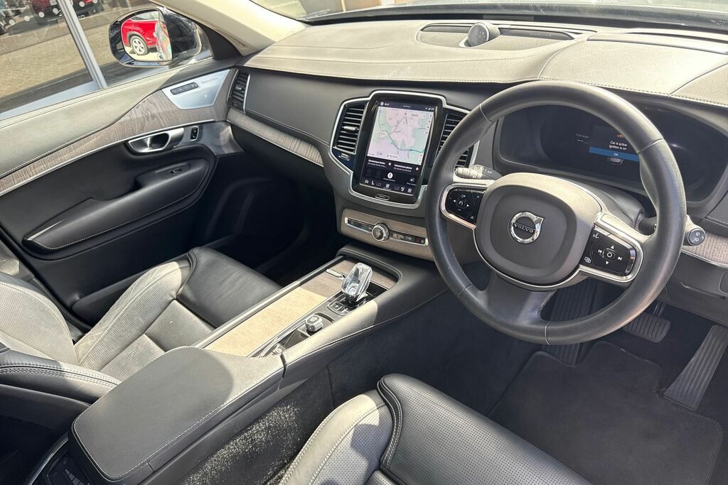 Volvo XC90 Ultimate Black #6