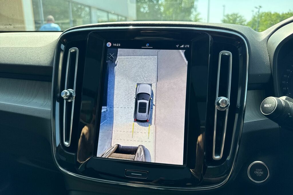 Volvo XC40 Ultra Green #3