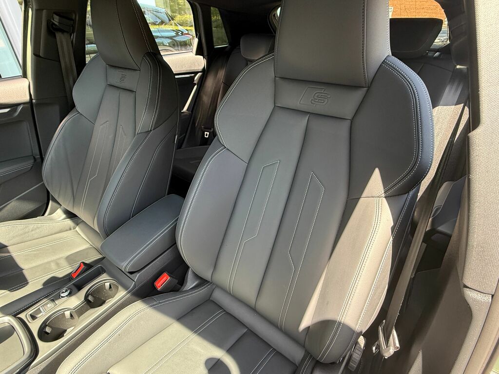 Audi A3 1.4 Tfsie 45 S Line Competition Sportback Petr Blue #71