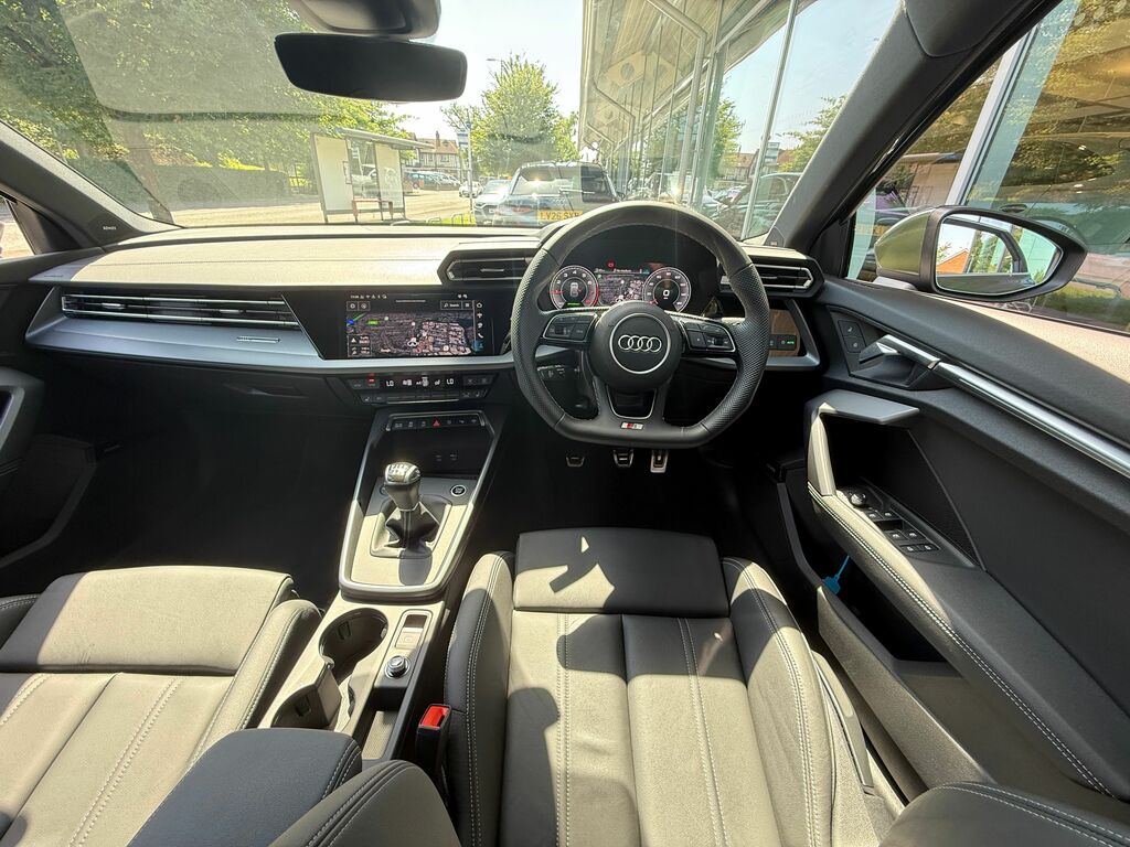 Audi A3 1.4 Tfsie 45 S Line Competition Sportback Petr Blue #51