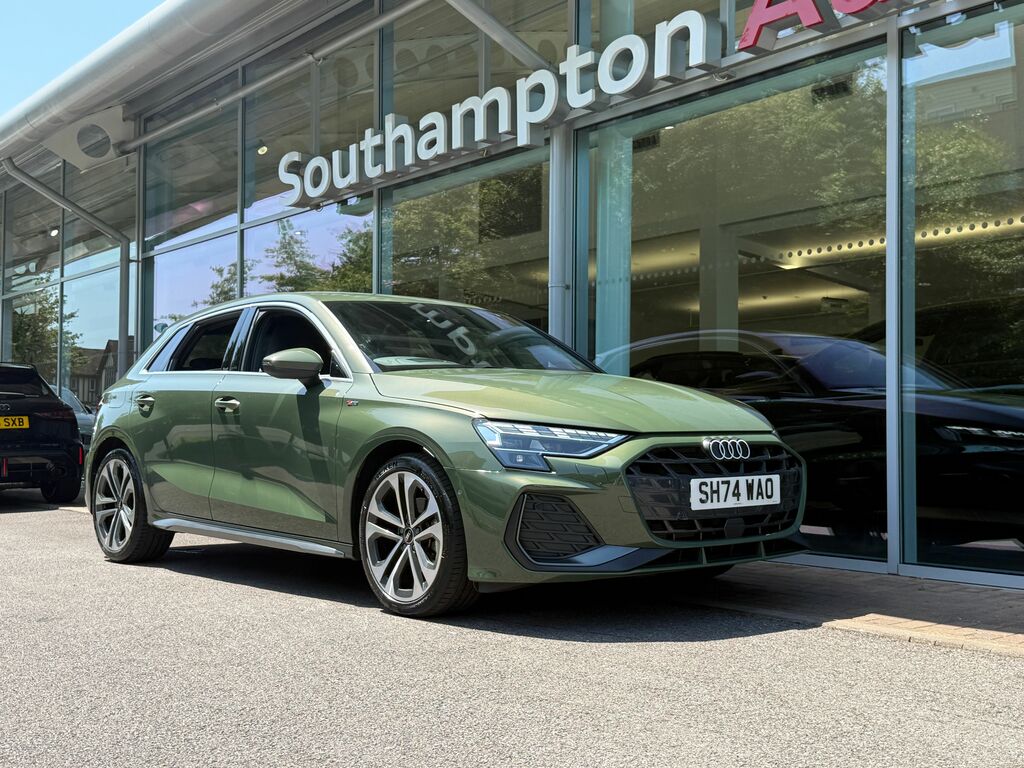 Audi A3 1.4 Tfsie 45 S Line Competition Sportback Petr Blue #75