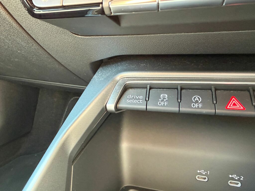 Audi A3 1.4 Tfsie 45 S Line Competition Sportback Petr Blue #18
