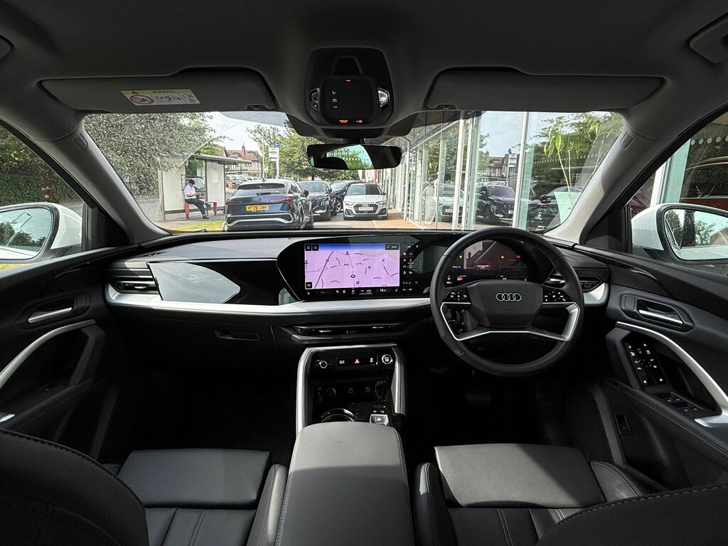 Audi Q5 Sport Black #3
