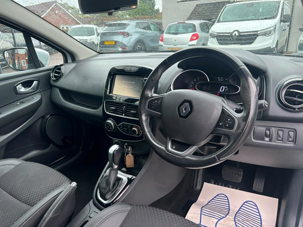 Renault Clio Dynamique Nav White #2
