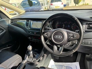 Kia Carens Carens 3 Crdi Isg White #2