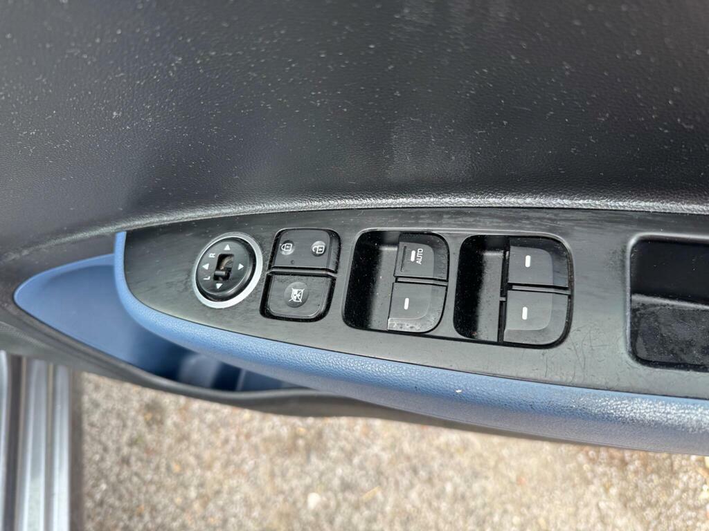 Hyundai I10 I10 Se Blue #13
