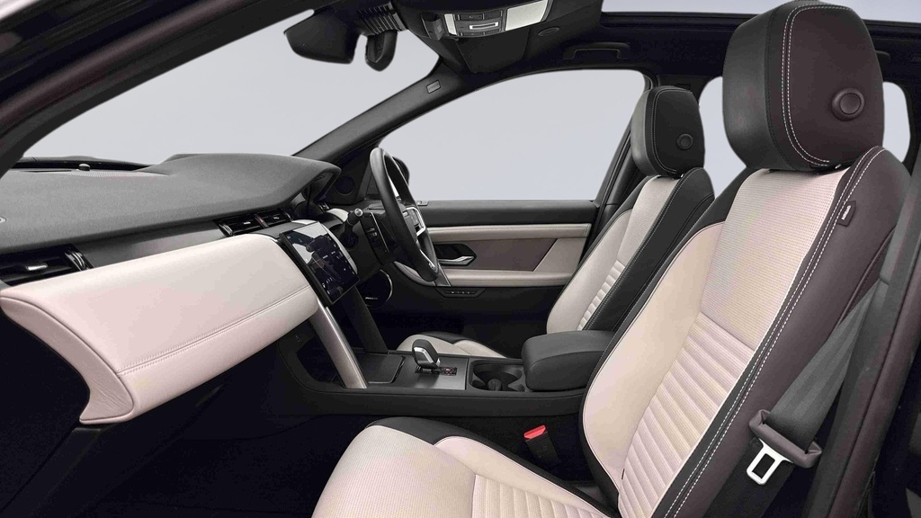 Land Rover Discovery Sport D200 Dynamic Hse Santorini Black KW74YKH Black #3