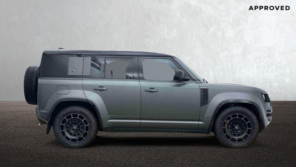 Land Rover Defender 110 P635 Octa Edition One Faroe Green Green #5