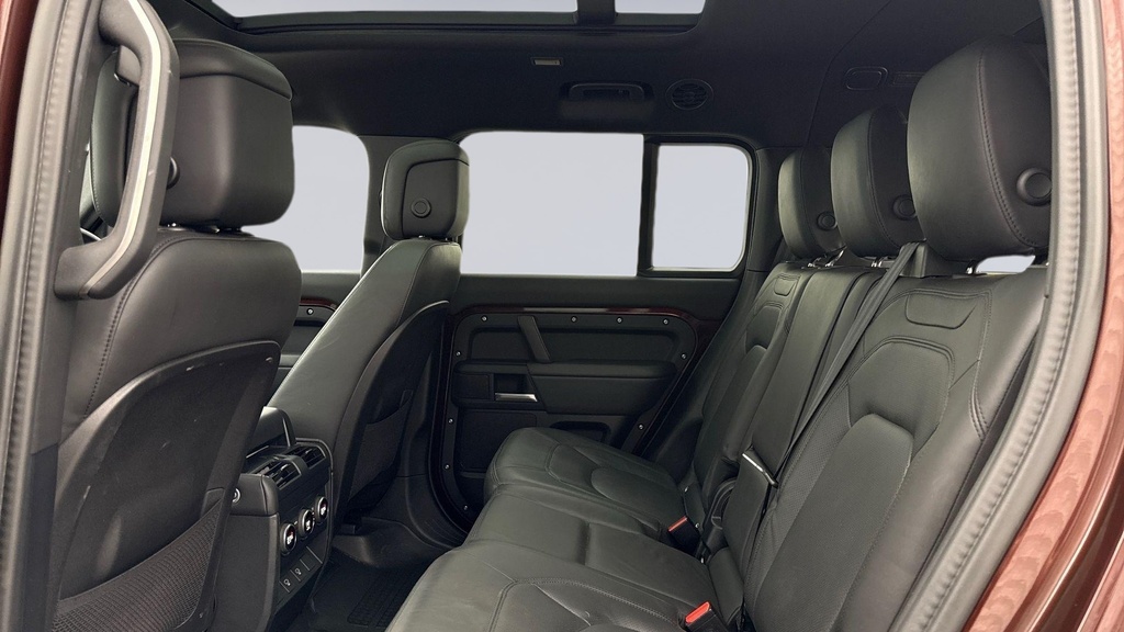 Land Rover Defender 130 D350 X-dynamic Hse Sedona Red Red #4