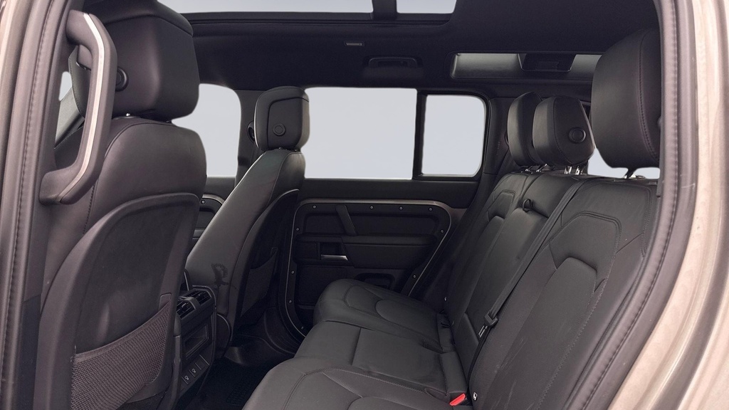 Land Rover Defender 110 D350 X-dynamic Hse Silicon Silver KP74MYB Silver #4