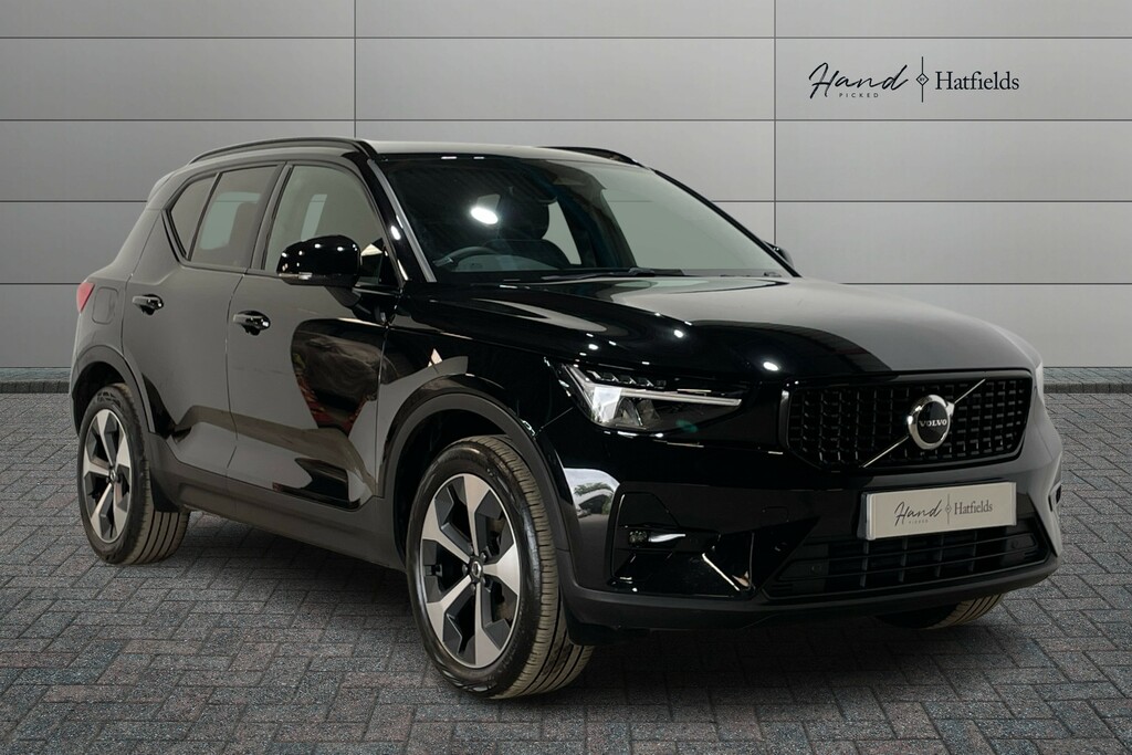 Volvo XC40 B4p Dark Plus Black Black