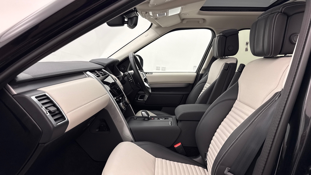 Land Rover Discovery D350 Dynamic Hse Santorini Black Black #3
