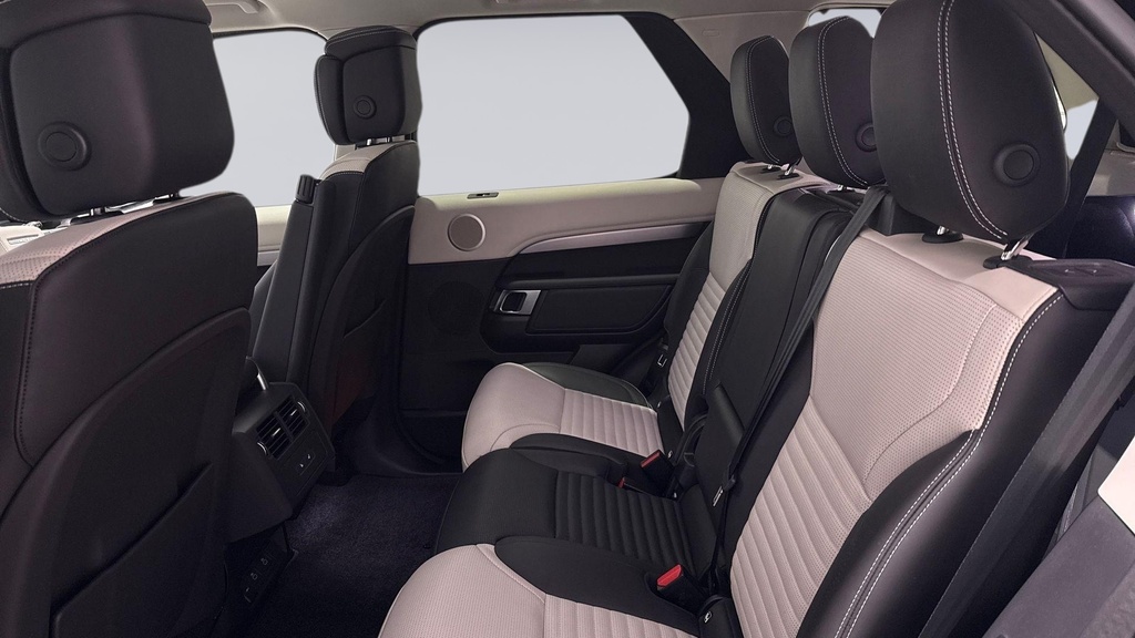 Land Rover Discovery D350 Dynamic Hse Santorini Black Black #4