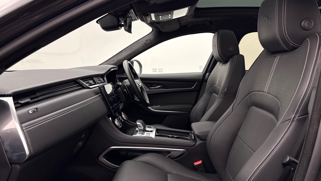 Jaguar F-Pace D200 R-dynamic Hse Black 90Th Anniversary Edition KS74XAT Grey #3