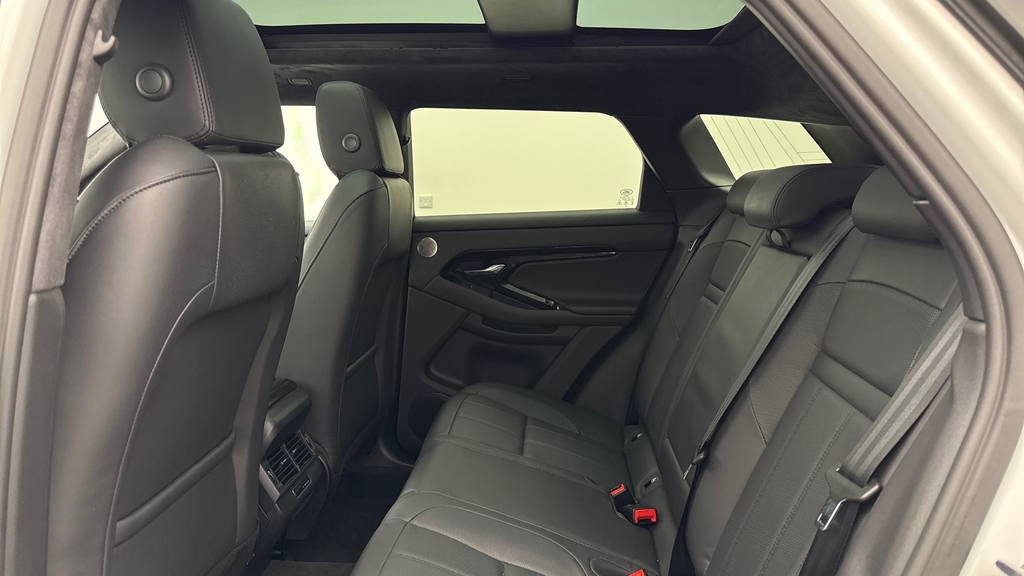 Land Rover Range Rover Evoque P270e Fuji White White #4