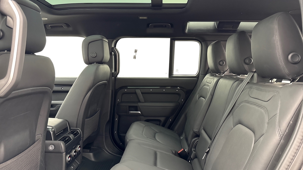 Land Rover Defender 110 D350 X-dynamic Hse Santorini Black Black #4