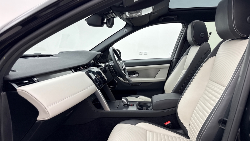 Land Rover Discovery Sport D200 Dynamic Hse Santorini Black Black #3