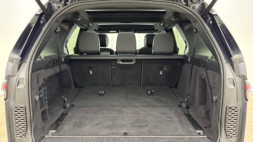 Land Rover Discovery 3L Dynamic Hse Black #10