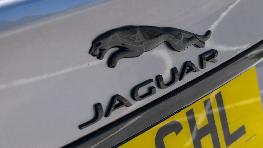 Jaguar XF R-dynamic Se Black Blue #22