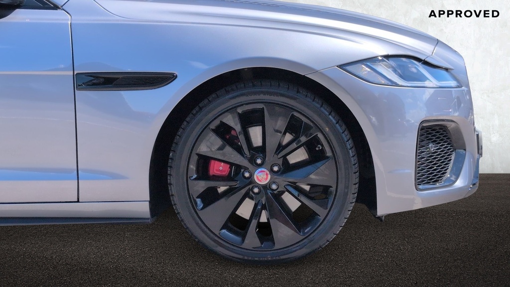 Jaguar XF R-dynamic Se Black Blue #8