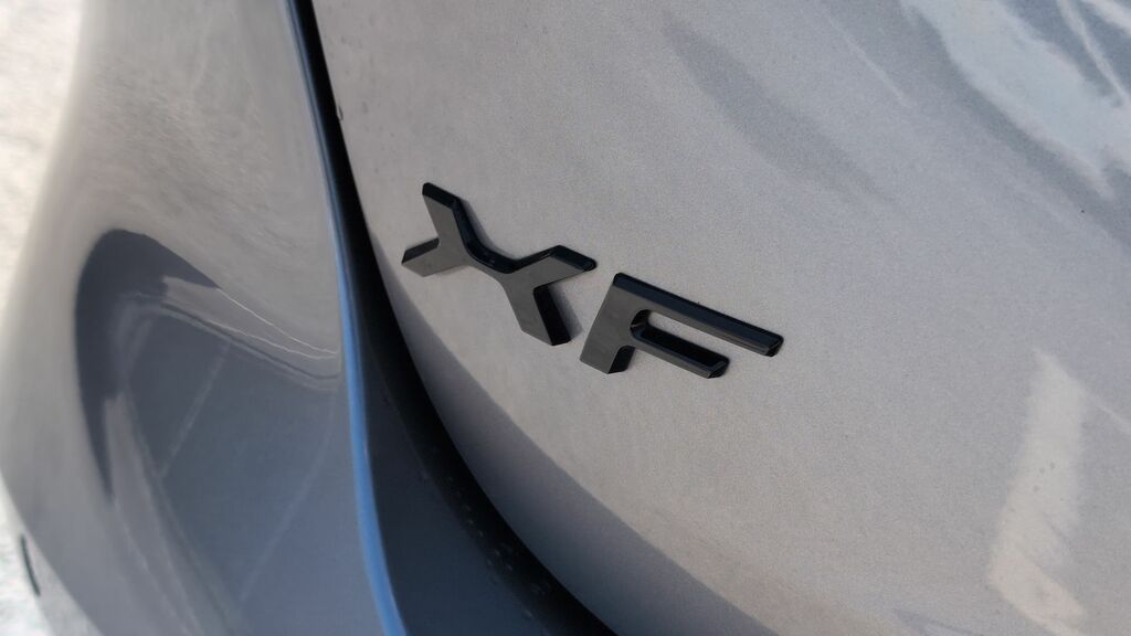 Jaguar XF R-dynamic Se Black Blue #21