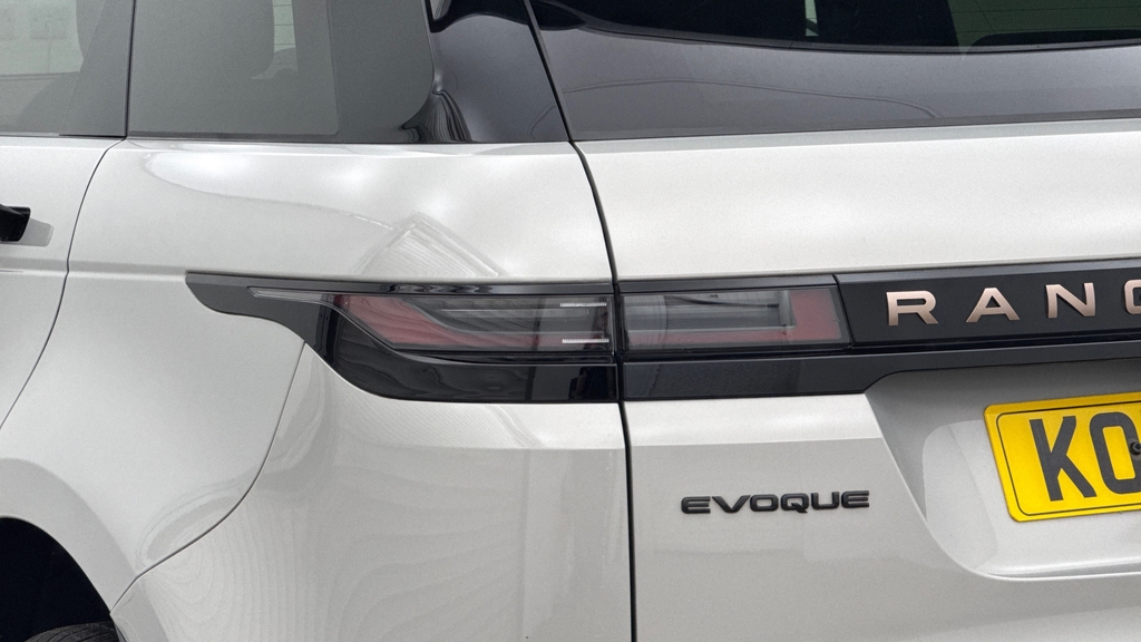 Land Rover Range Rover Evoque 2.0 D200 Dynamic Se Silver #19