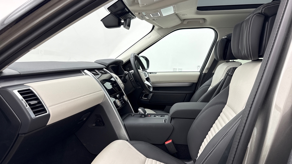 Land Rover Discovery D350 Dynamic Hse Silicon Silver Silver #3