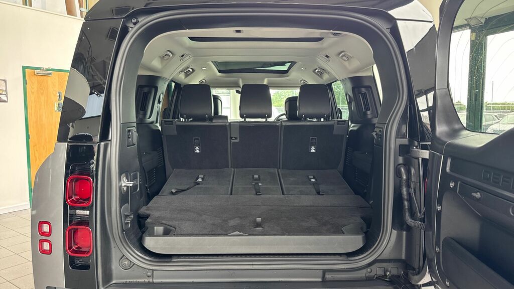 Land Rover Defender 130 X-dynamic Hse Grey #10