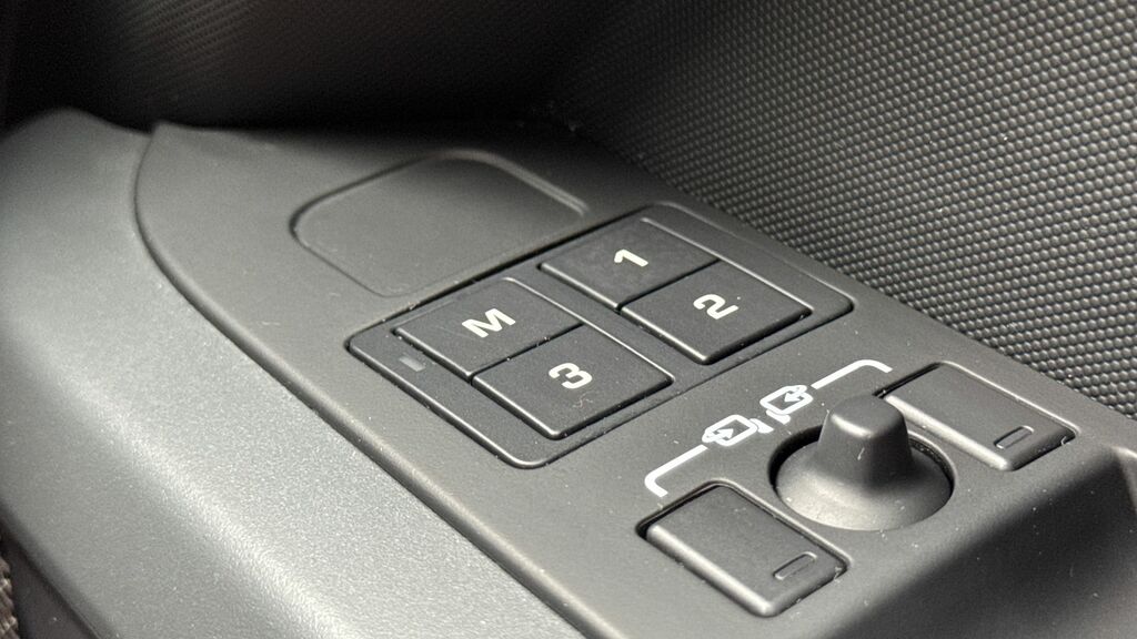 Land Rover Defender 130 X-dynamic Hse Grey #32