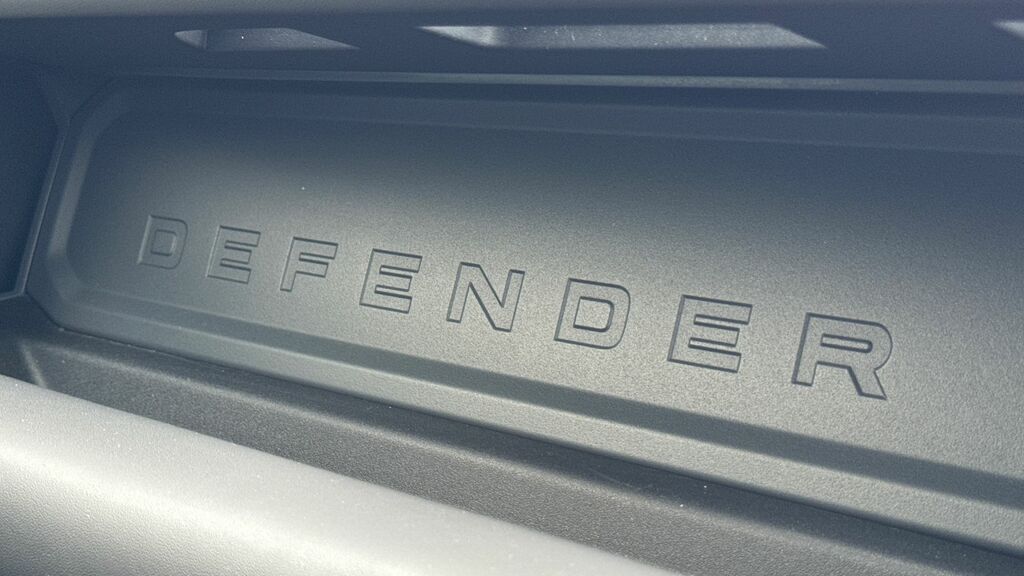 Land Rover Defender 130 X-dynamic Hse Grey #40