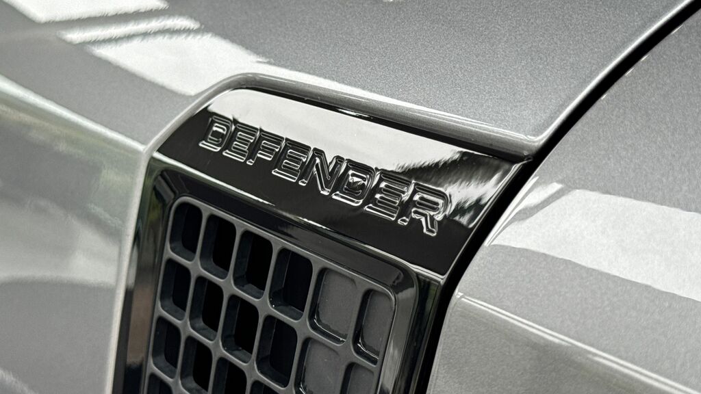 Land Rover Defender 130 X-dynamic Hse Grey #25