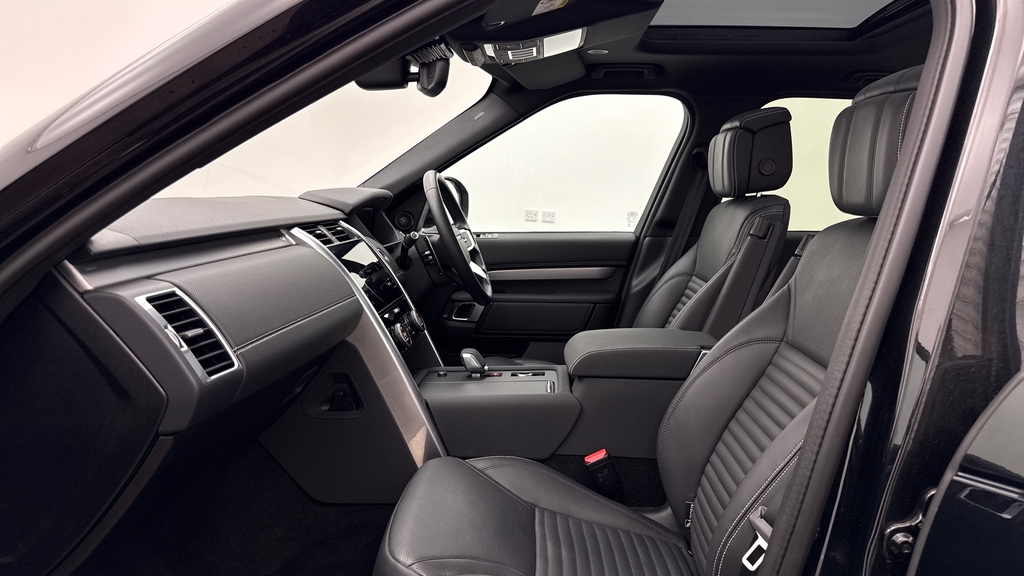 Land Rover Discovery D350 Dynamic Hse Santorini Black Black #3
