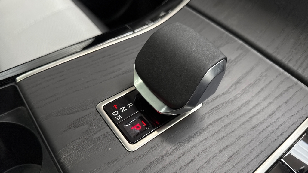 Land Rover Range Rover Velar Dynamic Se Black #13