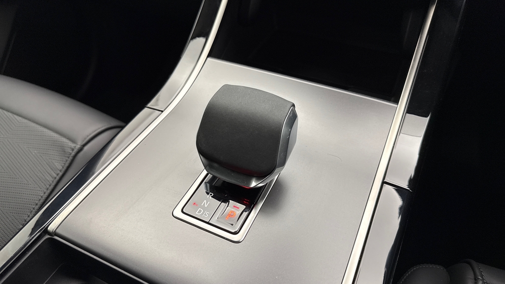 Land Rover Range Rover Velar Dynamic Se Red #13