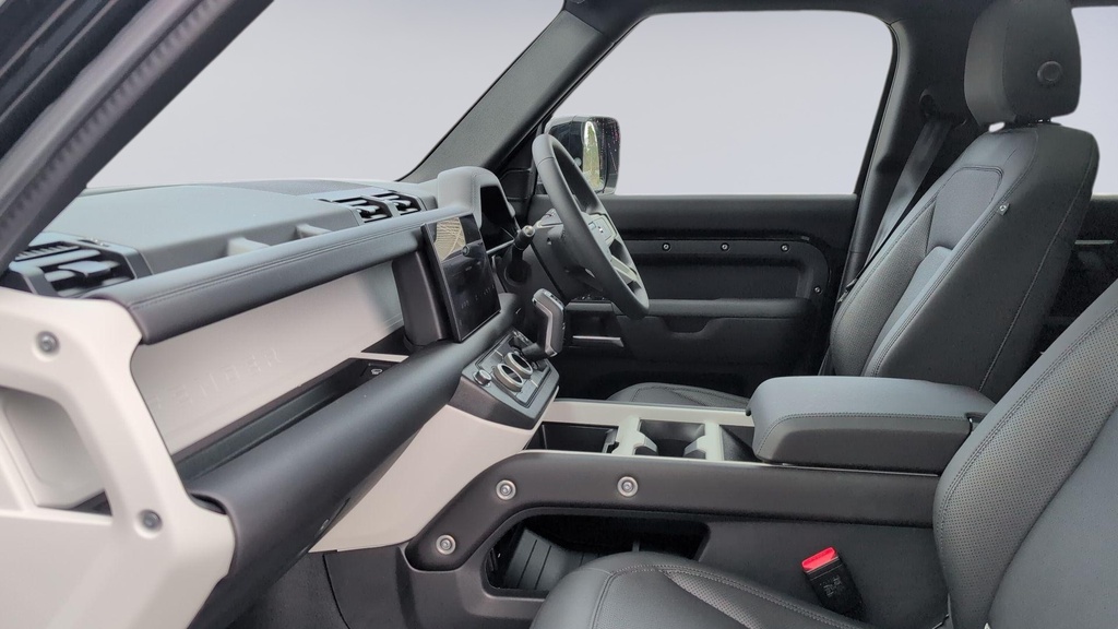 Land Rover Defender 110 D250 X-dynamic Se Santorini Black Black #3