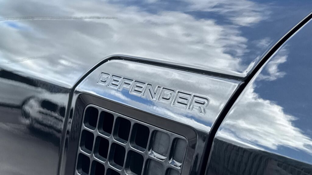 Land Rover Defender 110 X-dynamic S Green #23