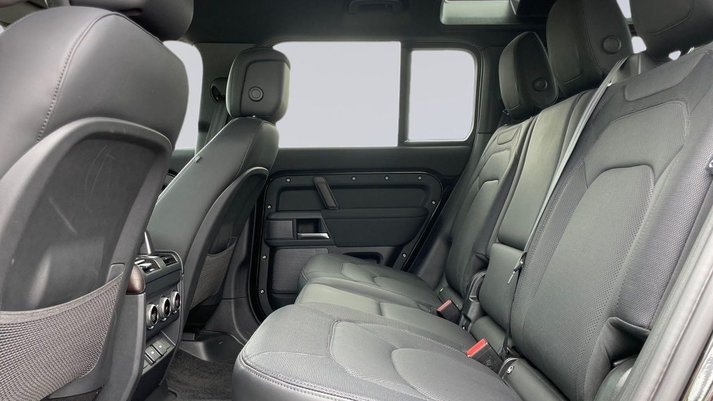Land Rover Defender 110 D300 X Santorini Black Black #4