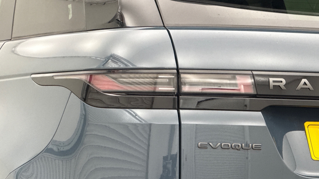 Land Rover Range Rover Evoque Dynamic Se Red #19