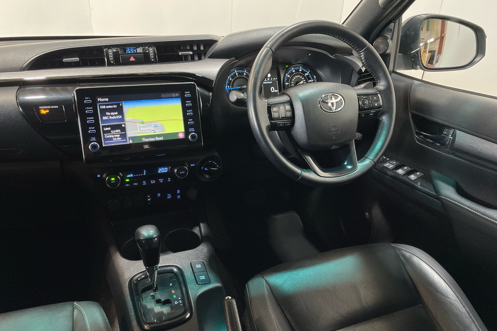 Toyota HILUX Pickup  #33