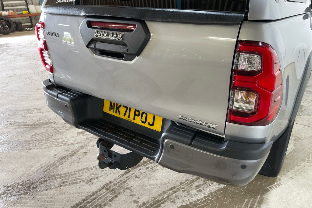 Toyota HILUX Pickup  #31