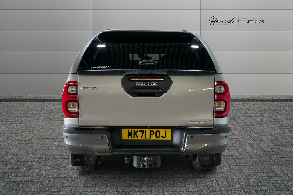 Toyota HILUX Dcab Pick Up D-4d Invincible X Silver Silver #6