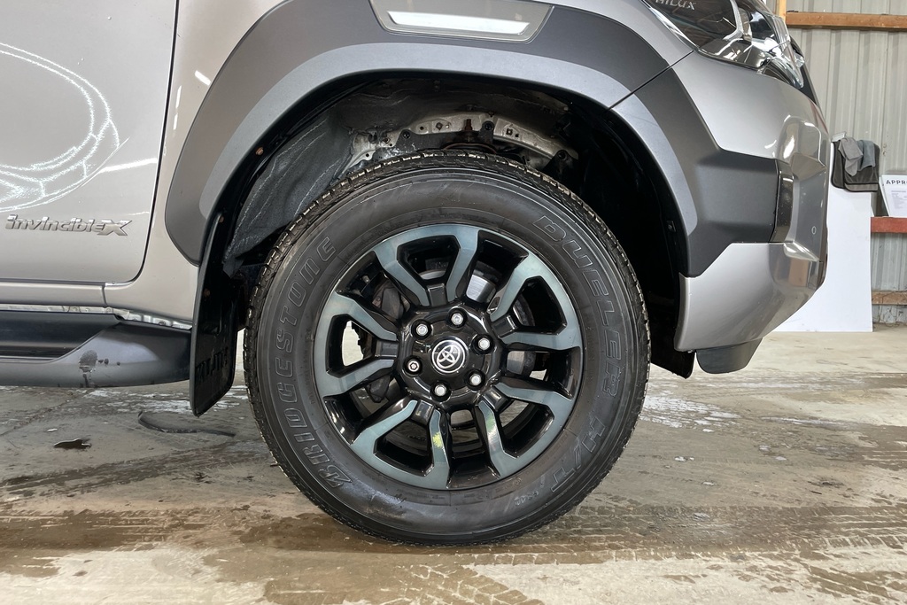 Toyota HILUX Pickup  #8