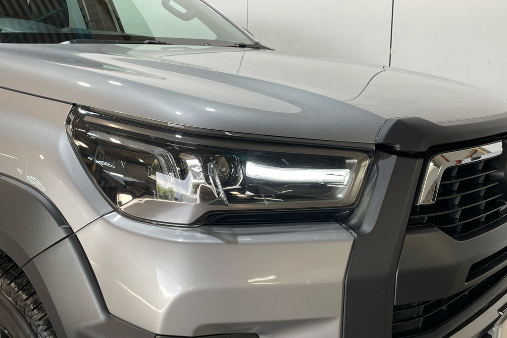 Toyota HILUX Pickup  #15
