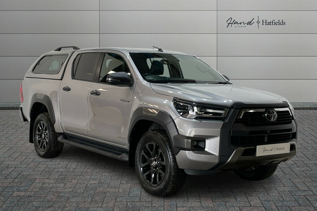 Toyota HILUX Dcab Pick Up D-4d Invincible X Silver Silver