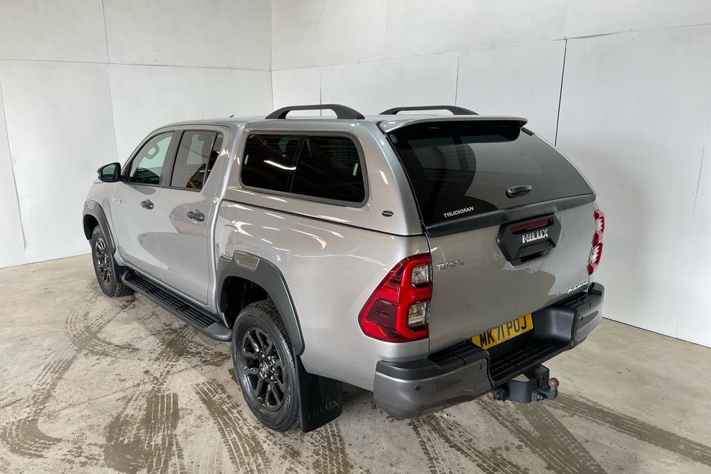 Toyota HILUX Pickup  #18