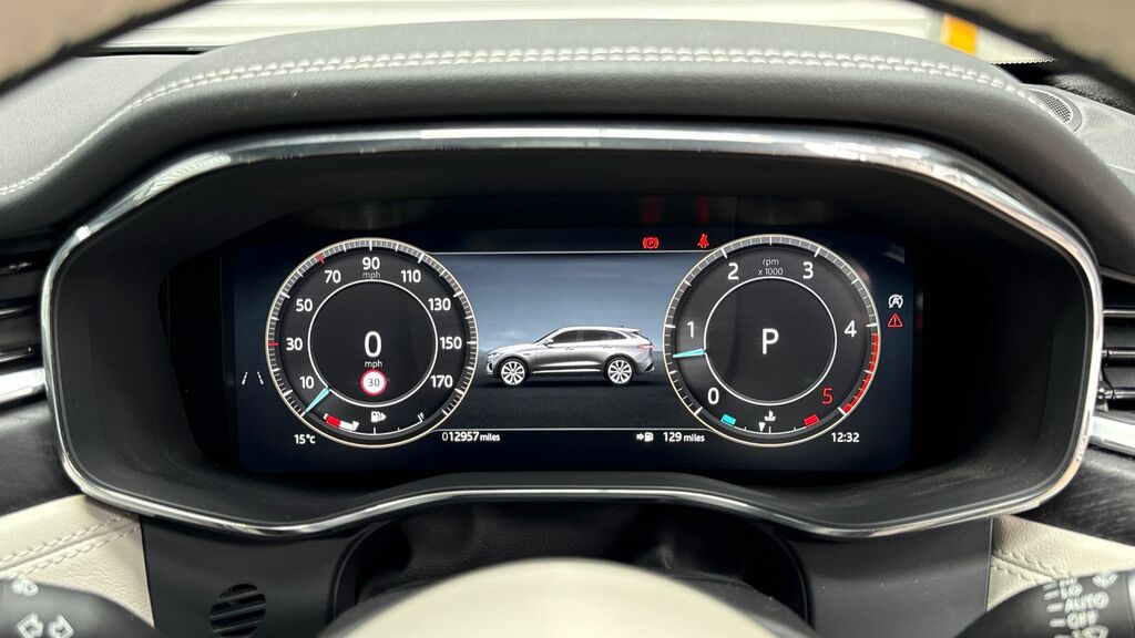Jaguar F-Pace 2.0 P400e 19.3Kwh R-dynamic Se Black Suv Petro White #16