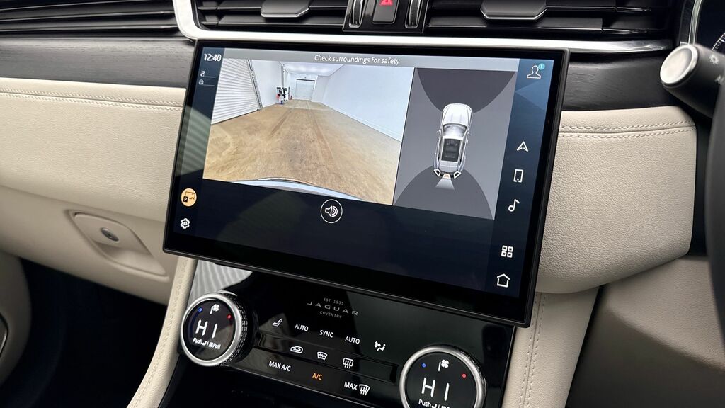 Jaguar F-Pace 2.0 P400e 19.3Kwh R-dynamic Se Black Suv Petro White #12